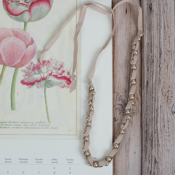 STELLA & DOT Pearl & Ribbon Tie Necklace - Picture 4 of 7